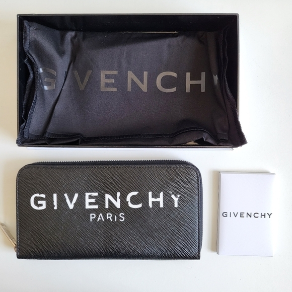 Givenchy Iconic "Givenchy Paris" Logo Print Zip Black Wallet NWT - Picture 9 of 16